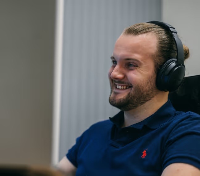 Christoph Mühlgassner bei der Arbeit im Büro